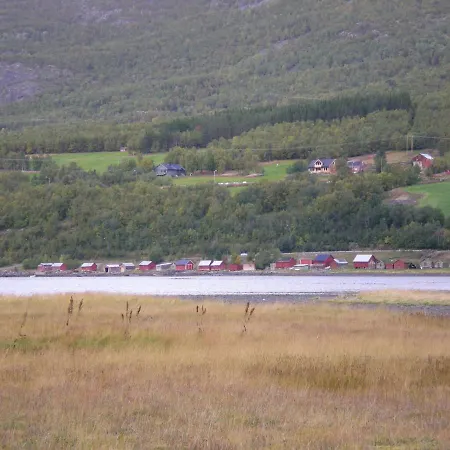 مكان تخييم Basecamp Birtavarre