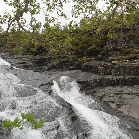 Camping Basecamp Birtavarre