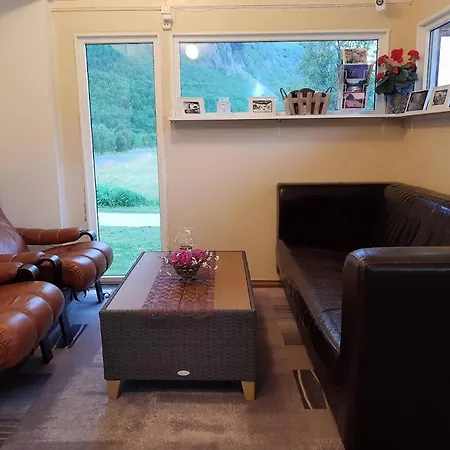 Basecamp مكان تخييم Birtavarre