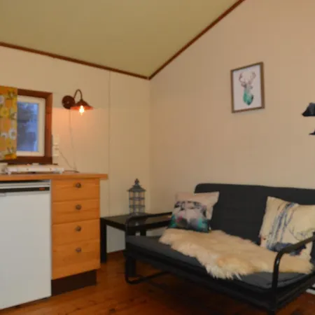 Basecamp مكان تخييم *