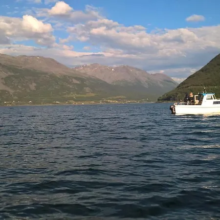 Camping Basecamp Birtavarre